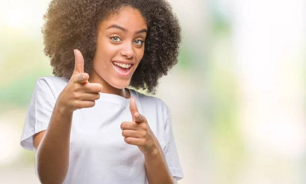 Mladá Žena Afro Americký Izolované Pozadí Ukazovat Prstem Kameru Šťastný — Stock fotografie