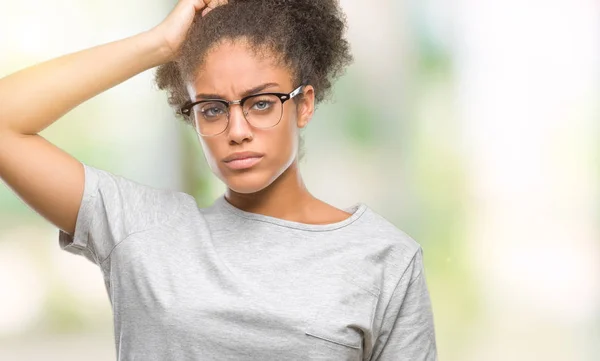 Young Afro American Woman Wearing Glasses Isolated Background Confuse Wonder — Stock Photo, Image