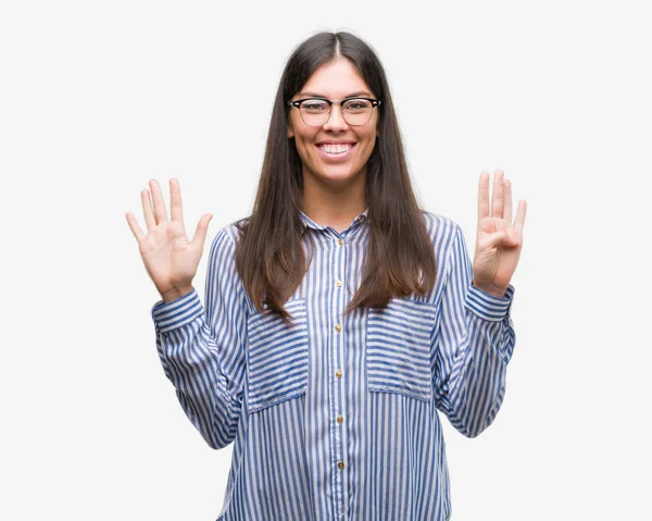 Молодая Красивая Латиноамериканская Деловая Женщина Появляется Показывает Пальцами Номер Девять — стоковое фото