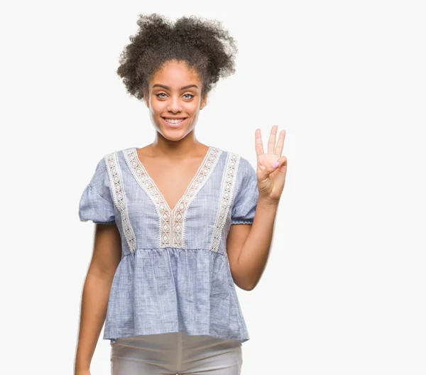 Jovem Afro Americana Sobre Fundo Isolado Mostrando Apontando Para Cima — Fotografia de Stock