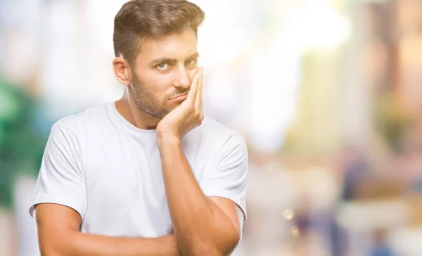 Joven Hombre Guapo Sobre Fondo Aislado Pensando Que Cansado Aburrido —  Fotos de Stock