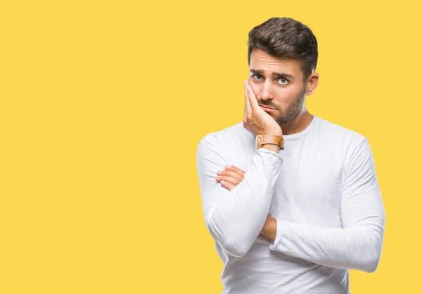 Jovem Homem Bonito Sobre Fundo Isolado Pensando Parecendo Cansado Entediado — Fotografia de Stock