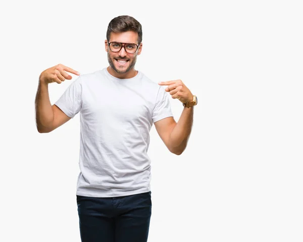 Joven Hombre Guapo Con Gafas Sobre Fondo Aislado Mirando Confiado — Foto de Stock