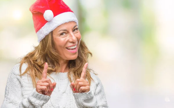 Femme Hispanique Âgée Moyen Âge Portant Chapeau Noël Sur Fond — Photo