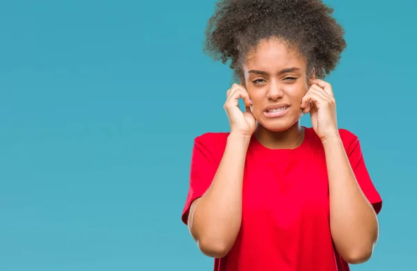 Fiatal Afro Amerikai Felső Fülek Ujjaival Bosszús Kifejezés Zaj Hangos — Stock Fotó