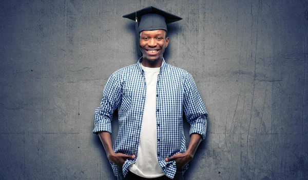 Mladí Africké Postgraduální Student Černý Muž Sebejistý Spokojený Přirozený Úsměv — Stock fotografie