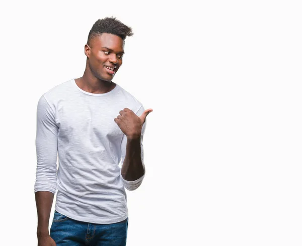 Jovem Afro Americano Sobre Fundo Isolado Sorrindo Com Rosto Feliz — Fotografia de Stock