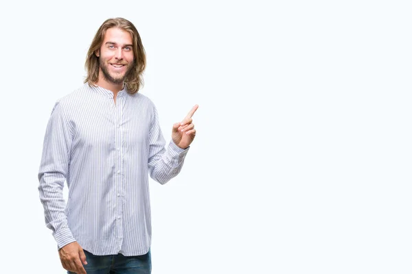 Jonge Knappe Man Met Lange Haren Geïsoleerde Achtergrond Met Een — Stockfoto