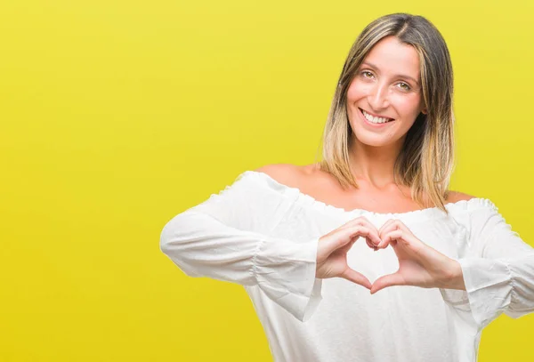 Young Beautiful Woman Isolated Background Smiling Love Showing Heart Symbol — Stock Photo, Image
