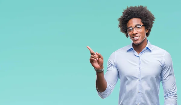 Afro Amerikansk Affärsman Bära Glasögon Över Isolerade Bakgrund Med Ett — Stockfoto