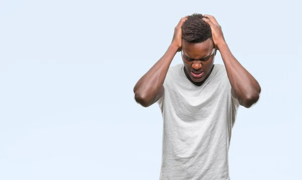 Jonge Afro Amerikaanse Man Geïsoleerde Achtergrond Lijden Hoofdpijn Wanhopig Benadrukt — Stockfoto