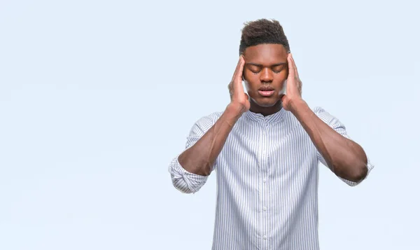 Hombre Afroamericano Joven Sobre Fondo Aislado Con Mano Cabeza Para — Foto de Stock