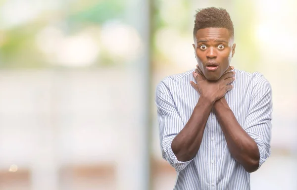 Young African American Man Isolated Background Shouting Suffocate Because Painful — Stock Photo, Image