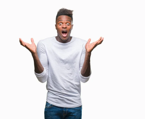 Joven Afroamericano Sobre Fondo Aislado Celebrando Loco Sorprendido Por Éxito —  Fotos de Stock