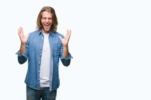 Joven Hombre Guapo Con Pelo Largo Sobre Fondo Aislado Celebrando —  Fotos de Stock