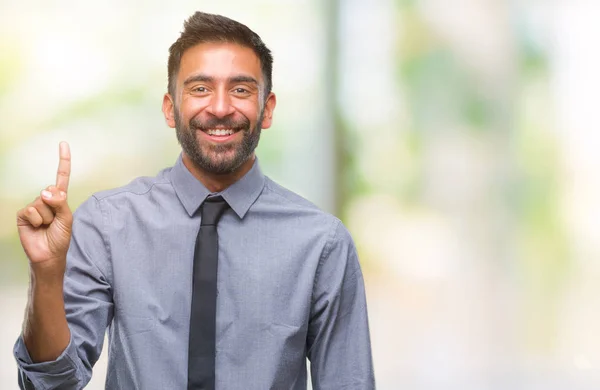 Volwassen Spaanse Zakenman Geïsoleerde Achtergrond Tonen Omhoog Met Vinger Nummer — Stockfoto