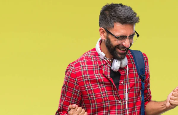 Erwachsener Hispanischer Student Mann Mit Kopfhörern Und Rucksack Über Isoliertem — Stockfoto