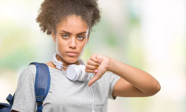 Ung Vacker Afro Amerikansk Student Kvinna Hålla Ryggsäck Över Isolerade — Stockfoto