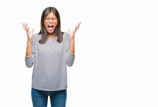 Junge Asiatische Frau Mit Brille Vor Isoliertem Hintergrund Feiert Verrückt — Stockfoto