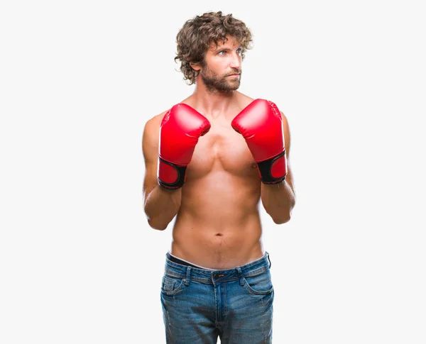 Bello Ispanico Pugile Uomo Indossa Guanti Boxe Sfondo Isolato Sorridente — Foto Stock