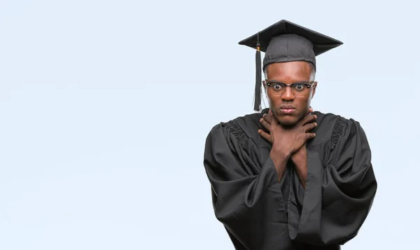 Young Ukończył African American Człowiek Nad Białym Tle Krzyku Dusić — Zdjęcie stockowe