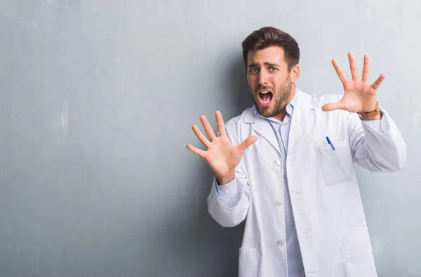 Handsome Young Professional Man Grey Grunge Wall Wearing White Coat — Stock Photo, Image