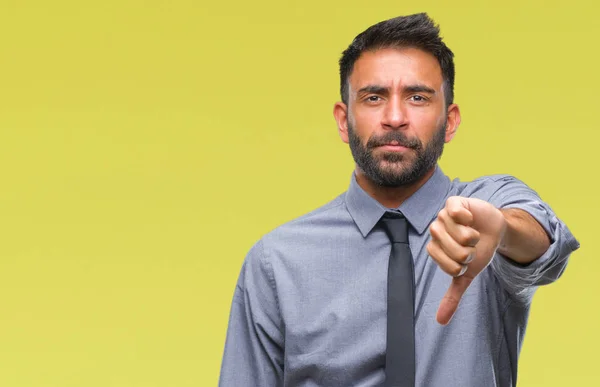 Homem Negócios Hispânico Adulto Sobre Fundo Isolado Olhando Infeliz Irritado — Fotografia de Stock