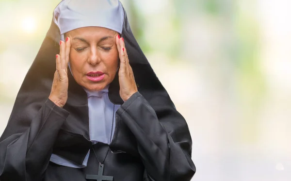 Vrouw Van Middelbare Leeftijd Senior Christelijke Katholieke Non Geïsoleerd Achtergrond — Stockfoto