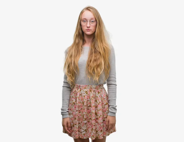 Adolescente Blonde Portant Une Jupe Fleurs Déprimée Inquiète Pour Détresse — Photo