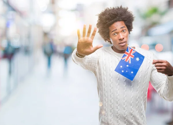 Drapeau Afro Américain Australie Sur Fond Isolé Avec Main Ouverte — Photo