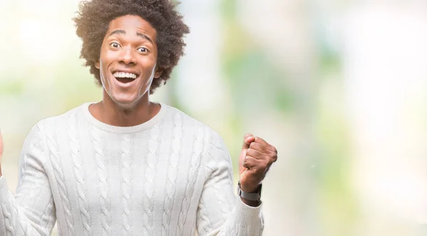 Afro Αμερικανός Άνδρας Πάνω Από Απομονωμένες Φόντο Γιορτάζει Έκπληκτος Και — Φωτογραφία Αρχείου