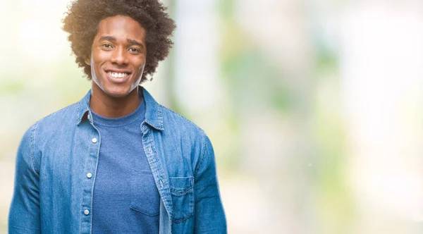 Afro Amerikansk Man Över Isolerade Bakgrund Med Glad Och Cool — Stockfoto