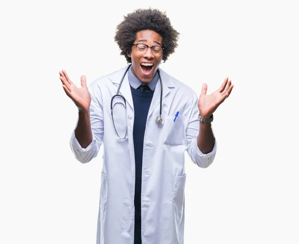 Afro Amerikansk Läkare Man Över Isolerade Bakgrund Firar Mad Och — Stockfoto