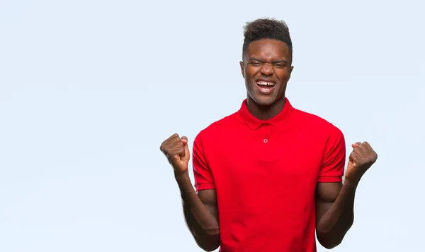 Jeune Homme Afro Américain Sur Fond Isolé Célébrant Surpris Étonnés — Photo