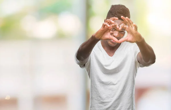 Jeune Homme Afro Américain Sur Fond Isolé Souriant Amoureux Montrant — Photo