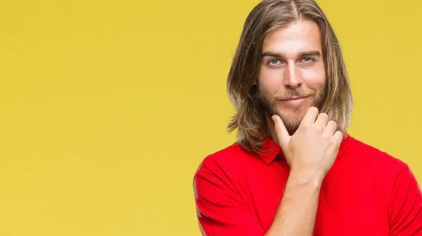 Junger Gutaussehender Mann Mit Langen Haaren Vor Isoliertem Hintergrund Der — Stockfoto