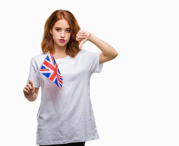 Jovem Bela Mulher Segurando Bandeira Reino Unido Sobre Fundo Isolado — Fotografia de Stock