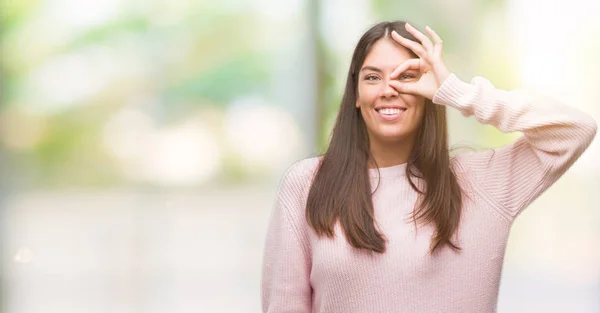 Giovane Bella Donna Ispanica Indossa Maglione Facendo Gesto Con Mano — Foto Stock