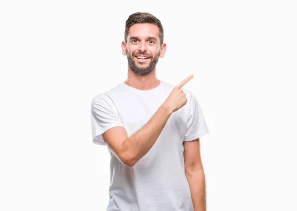 Joven Hombre Guapo Sobre Fondo Aislado Alegre Con Una Sonrisa —  Fotos de Stock