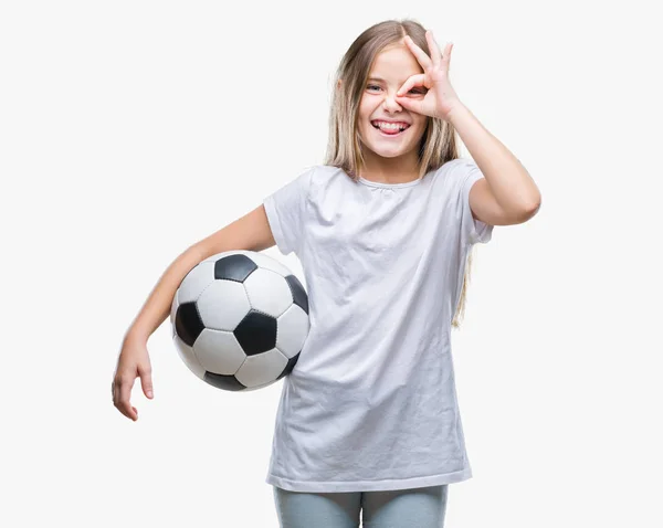 Młoda Piękna Dziewczyna Trzymając Piłki Nożnej Białym Tle Szczęśliwy Twarz — Zdjęcie stockowe