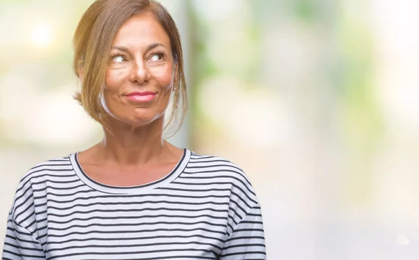 Mujer Hispana Mayor Mediana Edad Sobre Fondo Aislado Sonriendo Mirando —  Fotos de Stock