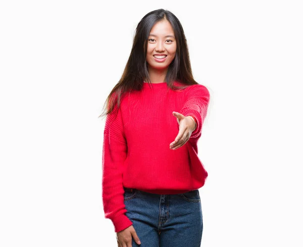 Junge Asiatische Frau Winterpullover Über Isoliertem Hintergrund Freundlich Lächelnd Und — Stockfoto