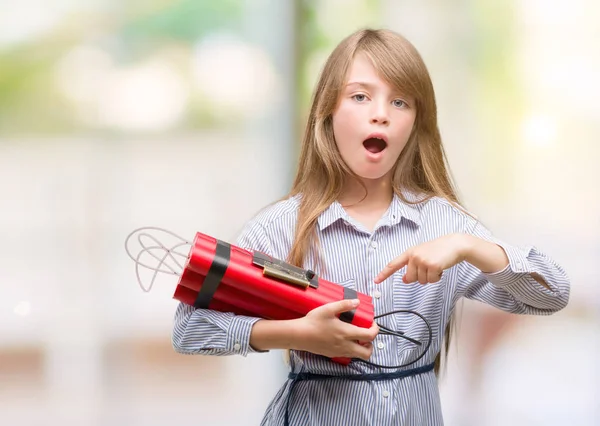 Niño Rubio Joven Sosteniendo Bomba Dinamita Muy Feliz Señalando Con —  Fotos de Stock