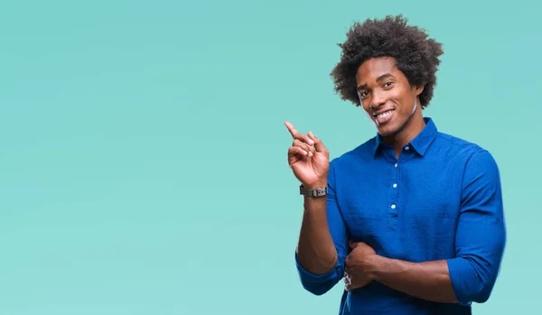 Afro Amerikansk Man Över Isolerade Bakgrund Med Ett Stort Leende — Stockfoto