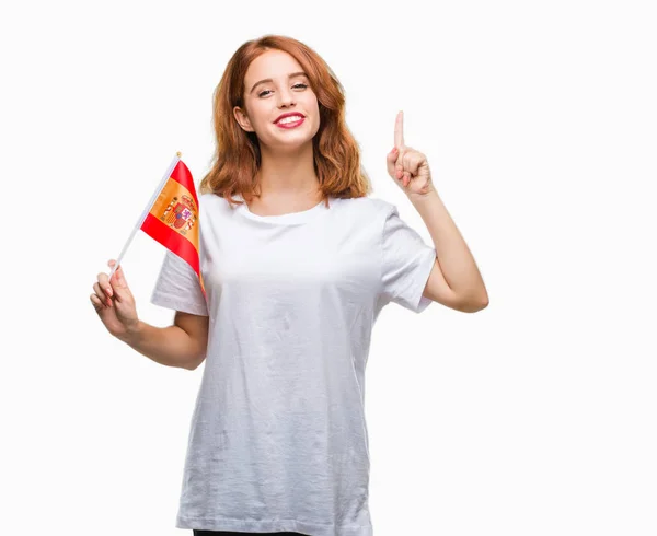 Jovem Bela Mulher Segurando Bandeira Espanha Sobre Fundo Isolado Surpreso — Fotografia de Stock