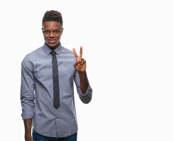 年轻的非洲裔美国商人在孤立的背景显示和指向的手指第二 而微笑着自信和快乐 — 图库照片