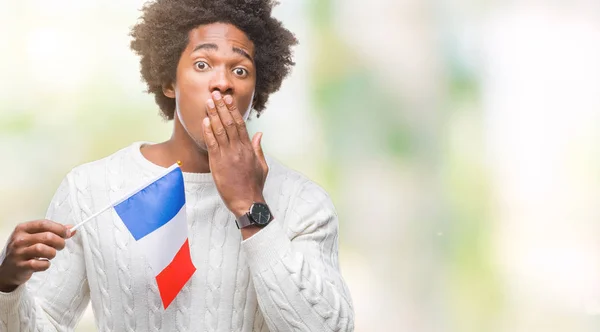 Afro Americano Bandeira França Sobre Fundo Isolado Cobrir Boca Com — Fotografia de Stock