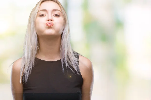 Jonge Blonde Vrouw Geïsoleerde Achtergrond Puffend Wangen — Stockfoto