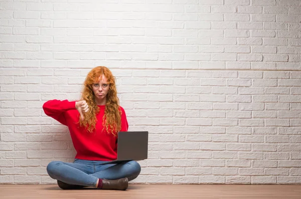 Young Redhead Woman Sitting Brick Wall Using Computer Laptop Angry — Stock Photo, Image