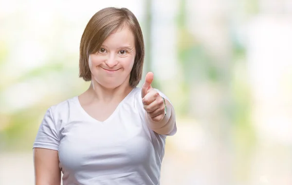 Młoda Kobieta Dorosłych Zespołem Downa Białym Tle Robi Szczęśliwy Kciuk — Zdjęcie stockowe